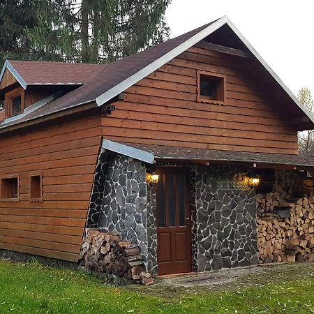 Chata Pod Skalou Valaska Экстерьер фото