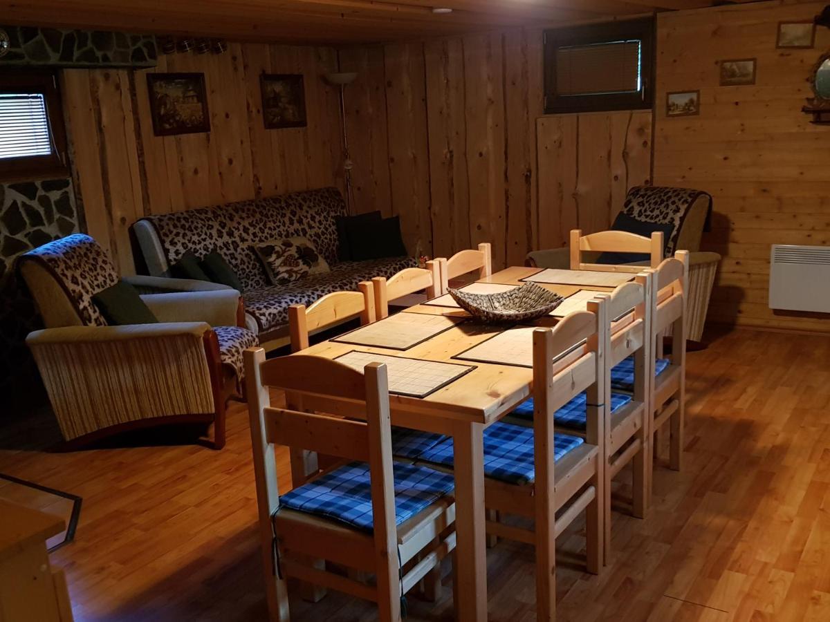 Chata Pod Skalou Valaska Экстерьер фото